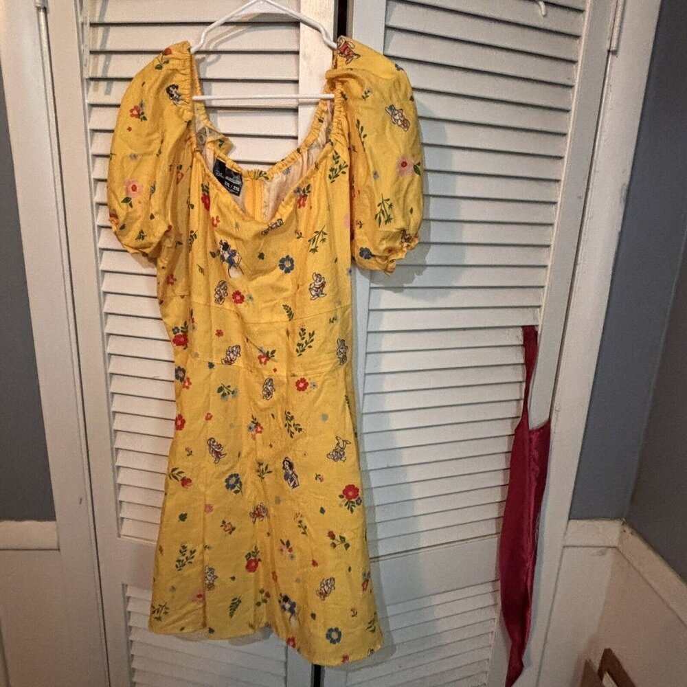 Cakeworthy x Disney Snow White & the Seven dwarfs Puff Sleeve Dress Yellow 2XL